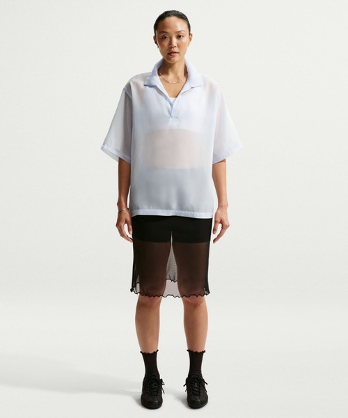 NIKE(ナイキ)の「ナイキ スポーツウェア ウィメンズ オーバーサイズド シアー トップス / Nike Sportswear Women's Oversized Sheer Top IR1681-407 Hydrogen Blue(ポロシャツ・レディース・クリアブルー・XS/XL/S/M/L/2XL)」の3枚目の写真