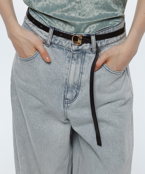 ADAM ET ROPE'(アダムエロペ)の「【定番】・【サステナブル】バックタックワイドデニム(デニムパンツ・レディース・サックスブルー・36/38)」の11枚目の写真