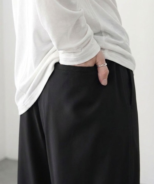 aquagarage(アクアガレージ)の「ストレッチ イージーセミワイドパンツ(その他パンツ・レディース・オフホワイト/ブラック/ベージュ・M/L)」の8枚目の写真