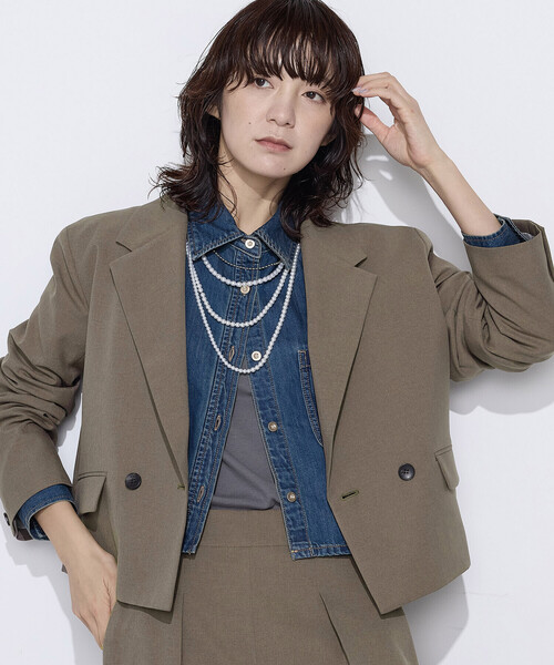 COMME CA Wardrobe(コムサワードローブ)の「〔 +サイズ 〕 【セットアップ対応】パウダープレーンストレッチ ショートダブルジャケット(セットアップ・レディース・ネイビー/ブラウン・13号/15号)」の8枚目の写真
