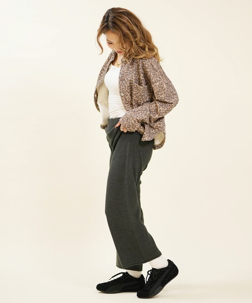 PUMA(プーマ)の「PUMA/プーマ BELLA MINA SUEDE WNS ベラ ミナ スエード 407671(スニーカー・レディース・ブラック/ブラウン/イエロー×ブラック・24.5cm/23.0cm/23.5cm/24.0cm/25.0cm)」の6枚目の写真