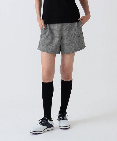 BEAMS GOLF(ビームスゴルフ)の「PURPLE LABEL / グレンチェック ショートパンツ(その他パンツ・レディース・グレー/ブラック・SMALL/LARGE/MEDIUM)」の2枚目の写真