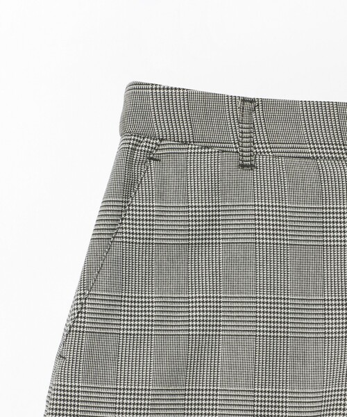 BEAMS GOLF(ビームスゴルフ)の「PURPLE LABEL / グレンチェック ショートパンツ(その他パンツ・レディース・グレー/ブラック・SMALL/LARGE/MEDIUM)」の21枚目の写真