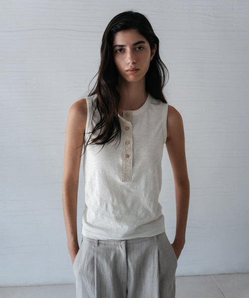 BLANKROOM HER(ブランクルームウーマン)の「ヘンリーブロックトップ_OAT VANILLA(Tシャツ/カットソー・レディース・その他・ONE)」の4枚目の写真