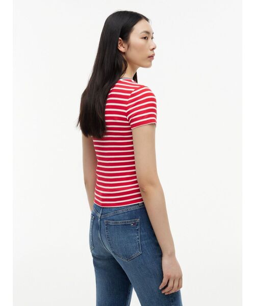 tommy jeans（トミー ジーンズ）の「ヘンリーネックスリムショートスリーブTシャツ（Tシャツ/カットソー・レディース・ブルー/レッド・X-SMALL/SMALL/MEDIUM/LARGE）」の5枚目の写真