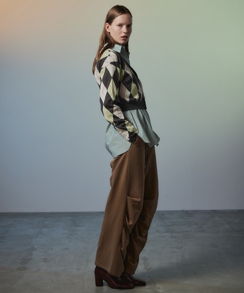 MAISON SPECIAL(メゾンスペシャル)の「【2026Autumn PRE-ORDER】Hem Tuck Sweatpants/裾タックスウェットパンツ(スウェットパンツ・レディース・ライトグレー/キャメル/チャコールグレー・38/36)」の7枚目の写真