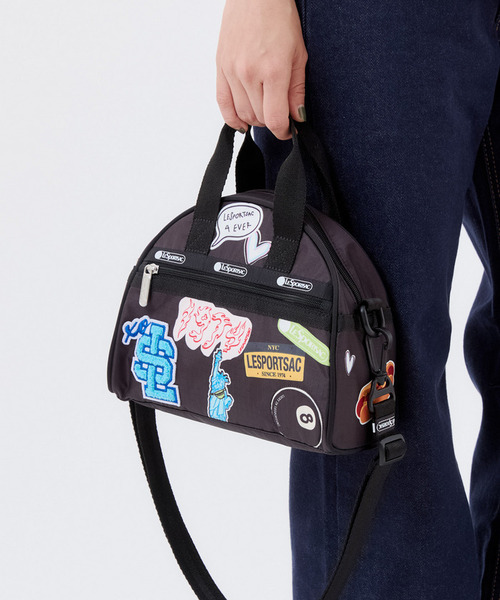 LeSportsac(レスポートサック)の「PW ROUND SM SATCHEL パッチワークブラックラウンドSMサッチェル(ショルダーバッグ・レディース・ブラック・FREE)」の2枚目の写真