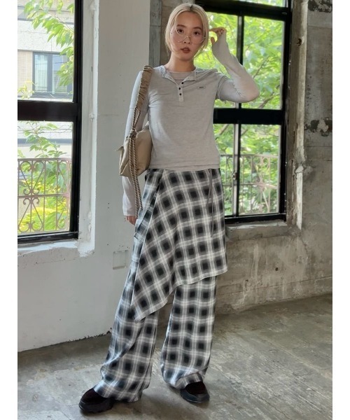 emmi（エミ）の「レイヤードカットソー（Tシャツ/カットソー・レディース・その他/ブラウン/グレー・F）」の19枚目の写真