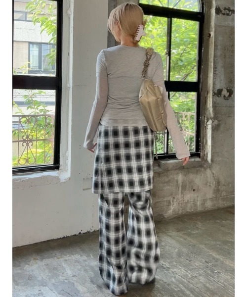 emmi（エミ）の「レイヤードカットソー（Tシャツ/カットソー・レディース・その他/ブラウン/グレー・F）」の21枚目の写真