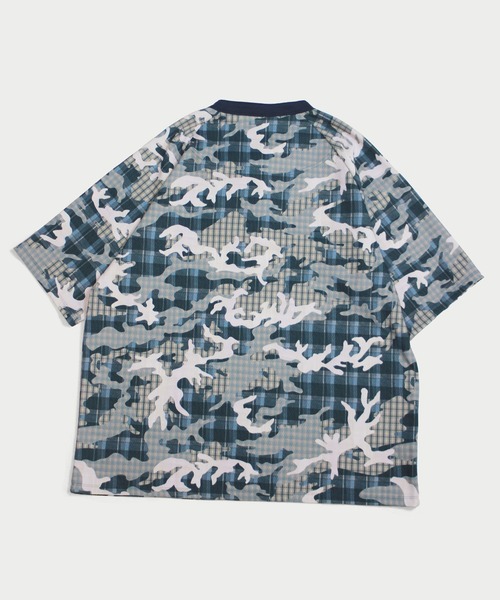 amok(アモク)の「CHECK CAMO HENRY TEE(Tシャツ/カットソー・メンズ・カーキ/ブルー・M/L/S)」の4枚目の写真