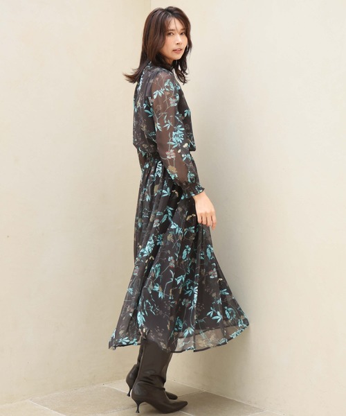MK MICHEL KLEIN（エムケーミッシェルクラン）の「[洗える]水彩花柄シフォンブラウス（シャツ/ブラウス・レディース・ダークブラウン/キャメル・38）」の9枚目の写真