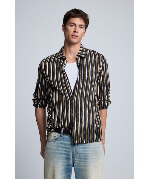 Desigual(デシグアル)の「マルチストライプ オープンカラー 長袖シャツ(シャツ/ブラウス・メンズ・イエロー・S/M/L)」の2枚目の写真
