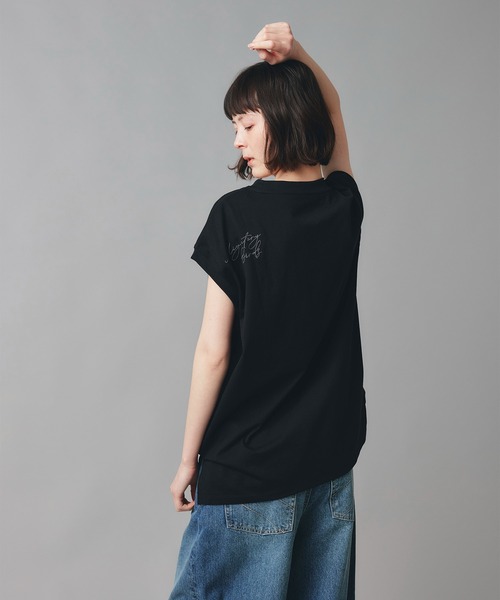 AT THE TRNK(アットザトランク)の「英字ロゴプリント ノースリ Tシャツ AT THE TRNK(Tシャツ/カットソー・レディース・ブラック/チャコール/ホワイト・フリー)」の15枚目の写真