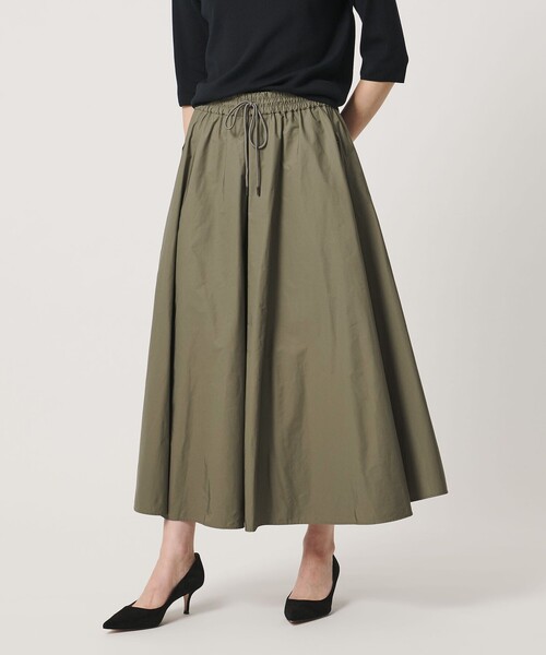 UNITED ARROWS（ユナイテッドアローズ）の「タフタ ジップ フレアスカート ‐ウォッシャブル‐（スカート・レディース・オリーブ/ブラック/ダークブラウン・36/38）」の3枚目の写真