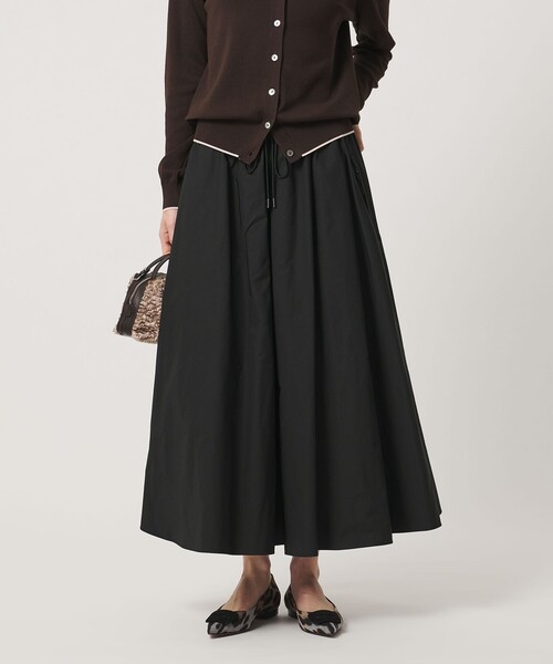 UNITED ARROWS（ユナイテッドアローズ）の「タフタ ジップ フレアスカート ‐ウォッシャブル‐（スカート・レディース・オリーブ/ブラック/ダークブラウン・36/38）」の6枚目の写真