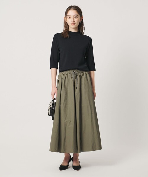 UNITED ARROWS（ユナイテッドアローズ）の「タフタ ジップ フレアスカート ‐ウォッシャブル‐（スカート・レディース・オリーブ/ブラック/ダークブラウン・36/38）」の10枚目の写真