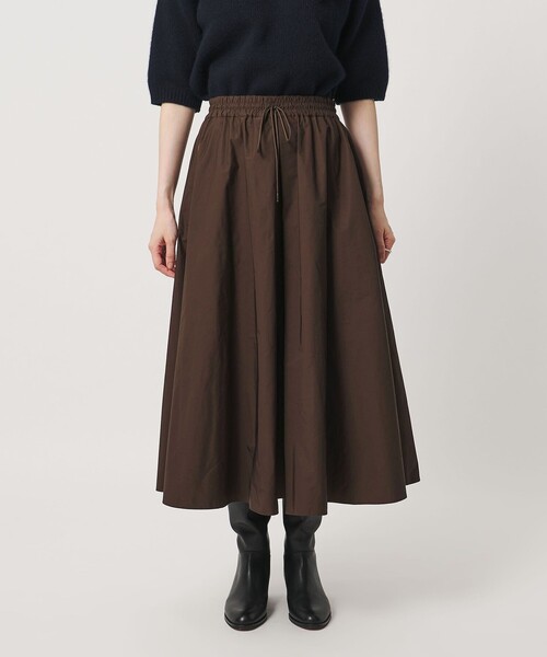 UNITED ARROWS（ユナイテッドアローズ）の「タフタ ジップ フレアスカート ‐ウォッシャブル‐（スカート・レディース・オリーブ/ブラック/ダークブラウン・36/38）」の12枚目の写真
