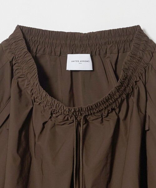 UNITED ARROWS（ユナイテッドアローズ）の「タフタ ジップ フレアスカート ‐ウォッシャブル‐（スカート・レディース・オリーブ/ブラック/ダークブラウン・36/38）」の18枚目の写真
