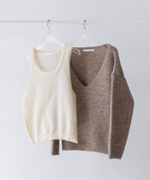 on:nue（オンニュ）の「【on:nue】[2点セット] Vネックレイヤード起毛ニット /26-27 AW COLLECTION（ニット/セーター・レディース・ベージュ/アイボリー/グレー・FREE）」の18枚目の写真
