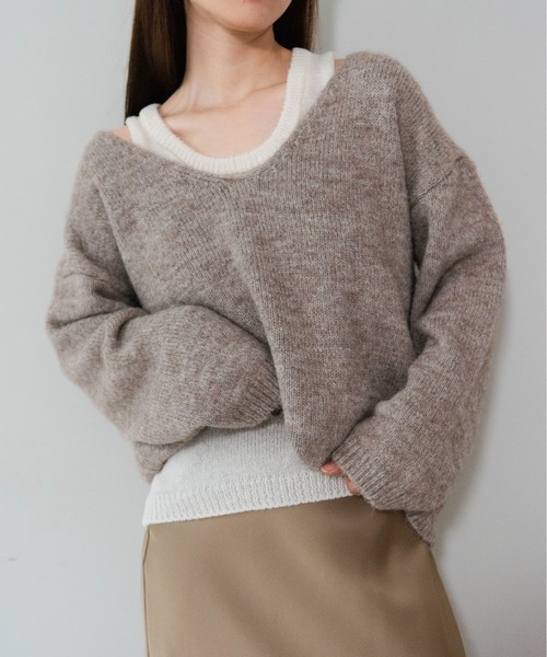 on:nue（オンニュ）の「【on:nue】[2点セット] Vネックレイヤード起毛ニット /26-27 AW COLLECTION（ニット/セーター・レディース・ベージュ/アイボリー/グレー・FREE）」の11枚目の写真