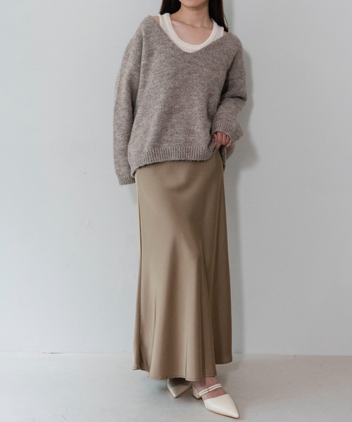 on:nue（オンニュ）の「【on:nue】[2点セット] Vネックレイヤード起毛ニット /26-27 AW COLLECTION（ニット/セーター・レディース・ベージュ/アイボリー/グレー・FREE）」の14枚目の写真