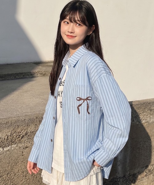 HOOK(フック)の「HOOK for girls リボンプリントストライプオーバーシャツ(シャツ/ブラウス・レディース・ブルー・S)」の9枚目の写真