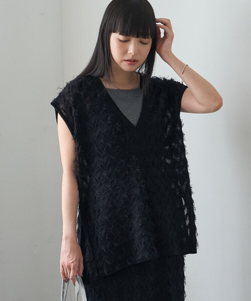 FREAK'S STORE(フリークスストア)の「フリンジニットベスト/フリンジジャガードベスト(ベスト・レディース・ブラック/ブラウン・フリ-)」の2枚目の写真