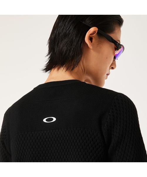 OAKLEY(オークリー)の「【最新】 オークリー ELEVATE SURFACE SWEATER CREW 3.0/ニットトップス/ゴルフ/レディース/OAKLEY(ニット/セーター・レディース・ブルーグレー/ブラック/ホワイト・L/XS/S/M)」の8枚目の写真
