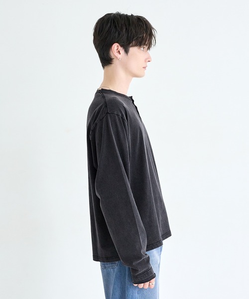 ASTRONOMY(アストロノミー)の「ヘンリーネックロングスリーブTシャツ カットソー ヴィンテージ加工/無地(Tシャツ/カットソー・メンズ・ブラウン/ブラック/ホワイト/チャコール・L/M)」の15枚目の写真