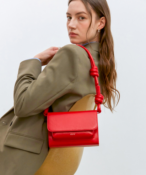 4OUR B（サビ）の「Bona Rope Bag (5colors)（ショルダーバッグ・レディース・チョコ/ブラック/アイボリー系/レッド/ホワイト・FREE）」の7枚目の写真