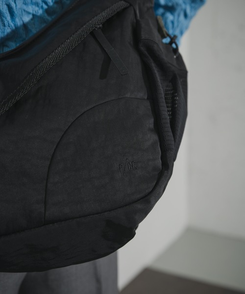 THE GOODLAND MARKET(ザグッドランドマーケット)の「F/CE. TWILL MINI SHOULDER BAG(ショルダーバッグ・メンズ・ベージュ/ブラック・FREE)」の10枚目の写真