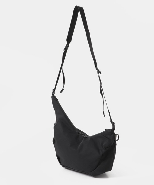 THE GOODLAND MARKET(ザグッドランドマーケット)の「F/CE. TWILL MINI SHOULDER BAG(ショルダーバッグ・メンズ・ベージュ/ブラック・FREE)」の14枚目の写真