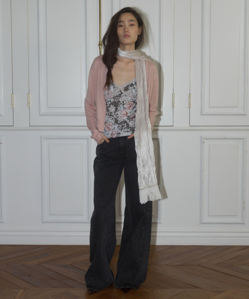 THEPORTA(ザ ポルタ)の「DOUBLE CURVED DENIM PANTS, DARK GREY(デニムパンツ・レディース・その他・SMALL/MEDIUM)」の2枚目の写真
