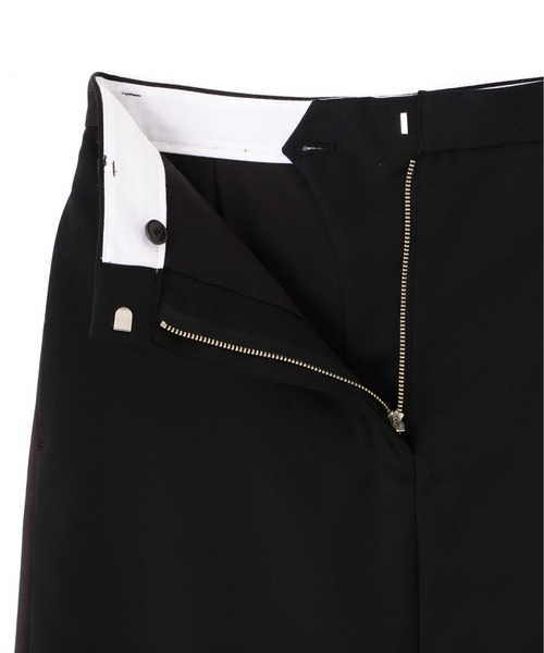 YLEVE(イレーヴ)の「YLEVE / WOOL MOHAIR GABA x VISCOSE COTTON SATIN SKIRT(スカート・レディース・ブラック/ネイビー・0/1/2)」の17枚目の写真