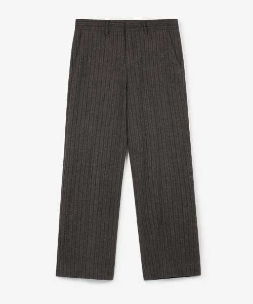 TNGT(ティーエヌジーティー)の「Wide Fit Wool Herringbone Pants (Grey) TNPA6F104G2(スラックス・メンズ・その他・90/82/78/86)」の2枚目の写真