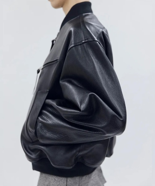 OUAT(オーユーエーティー)の「【OUAT】BOMBER JACKET(ブルゾン・メンズ・ブラック・2/3)」の3枚目の写真