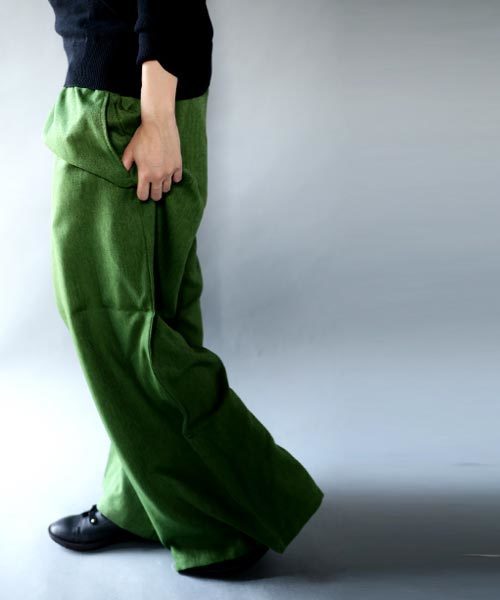 antiqua（アンティカ）の「ワイドパンツ（その他パンツ・レディース・グリーン系その他/グレー系その他・M）」の2枚目の写真