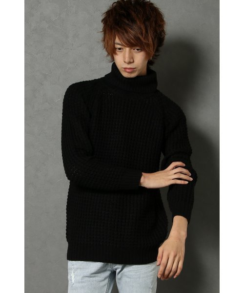 VENCEEXCHANGE（ヴァンスエクスチェンジ）の「【BITTER1月号 掲載商品】ワッフル編みタートルネックプルオーバー（ニット/セーター・メンズ・オフホワイト/ダークグリーン/ブラック・LARGE/MEDIUM）」の3枚目の写真