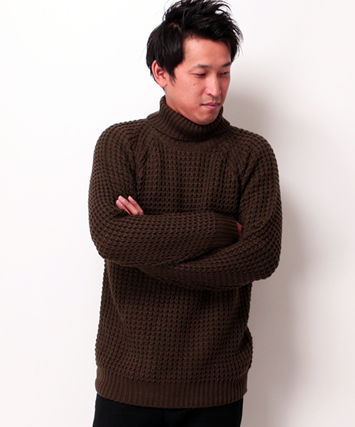 VENCEEXCHANGE（ヴァンスエクスチェンジ）の「【BITTER1月号 掲載商品】ワッフル編みタートルネックプルオーバー（ニット/セーター・メンズ・オフホワイト/ダークグリーン/ブラック・LARGE/MEDIUM）」の13枚目の写真