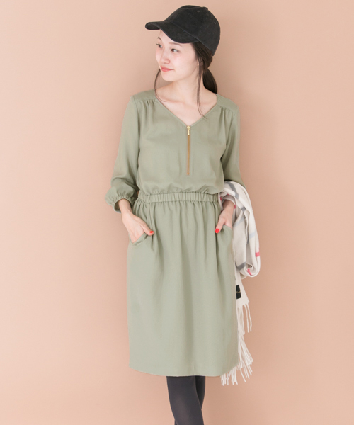 URBAN RESEARCH（アーバンリサーチ）の「UR フロントZIPワンピース（ワンピース・レディース・ベージュ/オリーブ/ブラック・FREE）」の3枚目の写真