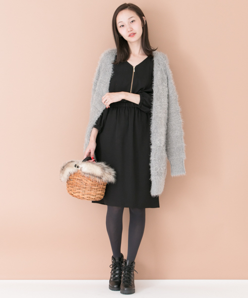 URBAN RESEARCH（アーバンリサーチ）の「UR フロントZIPワンピース（ワンピース・レディース・ベージュ/オリーブ/ブラック・FREE）」の7枚目の写真