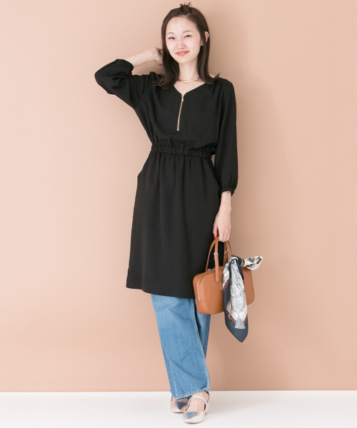 URBAN RESEARCH（アーバンリサーチ）の「UR フロントZIPワンピース（ワンピース・レディース・ベージュ/オリーブ/ブラック・FREE）」の21枚目の写真