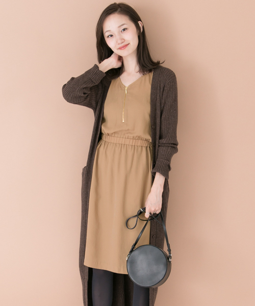 URBAN RESEARCH（アーバンリサーチ）の「UR フロントZIPワンピース（ワンピース・レディース・ベージュ/オリーブ/ブラック・FREE）」の22枚目の写真