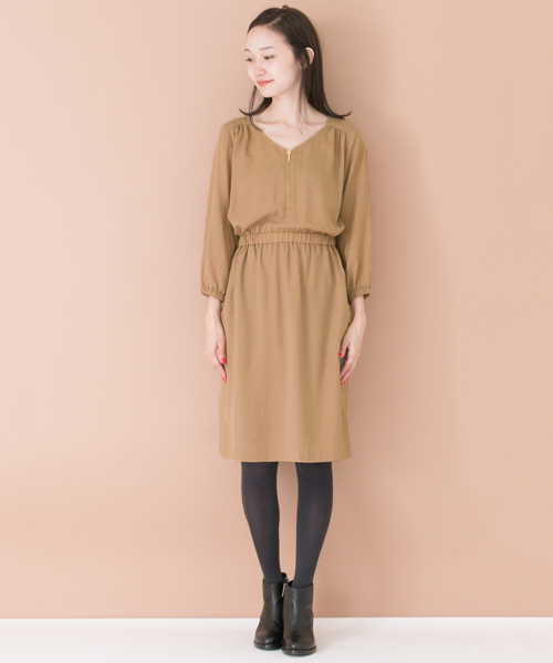 URBAN RESEARCH（アーバンリサーチ）の「UR フロントZIPワンピース（ワンピース・レディース・ベージュ/オリーブ/ブラック・FREE）」の16枚目の写真