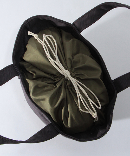 LBC（エルビーシー）の「キャンバスコンビカゴバック（かごバッグ・レディース・オリーブ/オフホワイト/ブルー・ONE SIZE）」の7枚目の写真