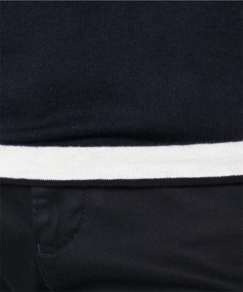 ARMANI EXCHANGE(アルマーニエクスチェンジ)の「【AXアルマーニ エクスチェンジ】Vネック ニット(ニット/セーター・メンズ・ネイビー・LARGE/MEDIUM/SMALL/X-LARGE/X-SMALL)」の2枚目の写真
