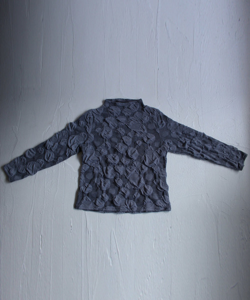 antiqua（アンティカ）の「ドットボトルネックトップス（Tシャツ/カットソー・レディース・ブラック/グレー・FREE）」の3枚目の写真