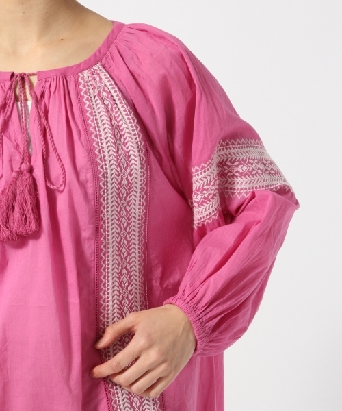 LOWRYS FARM(ローリーズファーム)の「シシュウブラウス/LS 785958 (シャツ/ブラウス・レディース・ブラウン/オフホワイト/ピンク・FREE)」の8枚目の写真