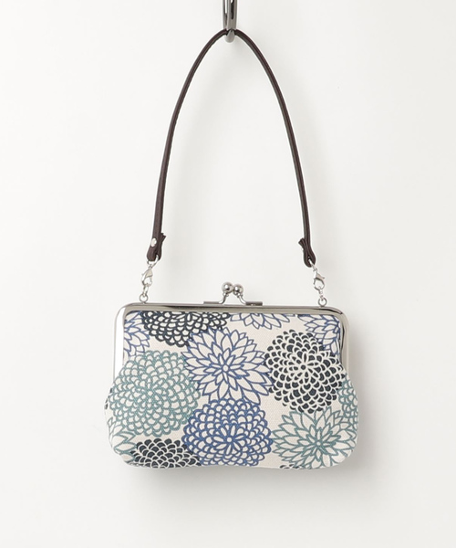 カヤ（カヤ）の「【カヤ】帆布堂 花衣がま口ハンドバッグ（ハンドバッグ・レディース・ブルー/グリーン/レッド/オレンジ/ピンク・FREE）」の3枚目の写真