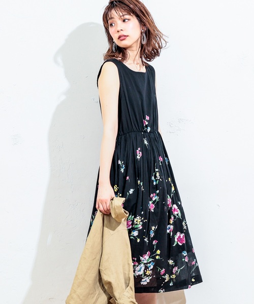 natural couture（ナチュラルクチュール）の「コットンボイルフラワーワンピ（ワンピース・レディース・オフホワイト/ブラック/レッド・FREE）」の3枚目の写真